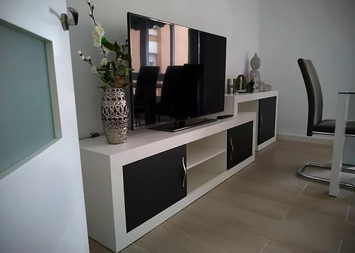 Medina Cerca De La Ribera *