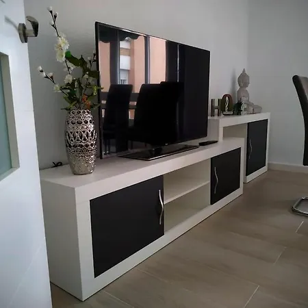 Medina Cerca De La Ribera *